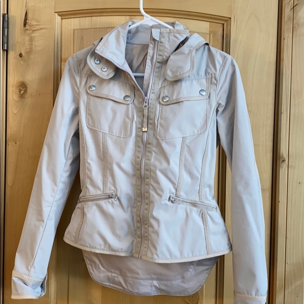 Lululemon Windbreaker